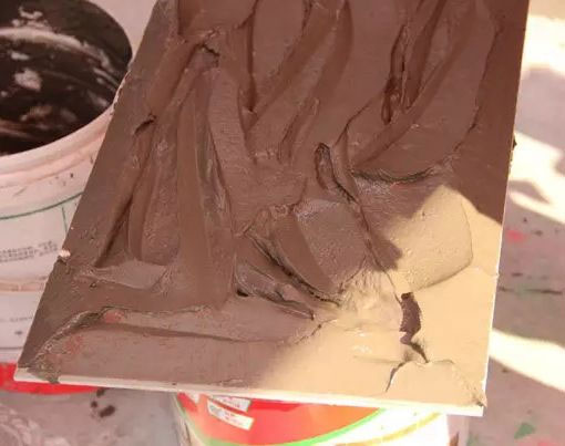 為什么說瓷磚膠企業(yè)比水泥砂漿企業(yè)更受歡迎？